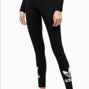 Adidas black trefoil legging (xs)